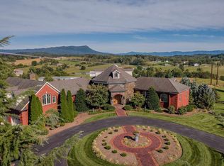 2655 Hillmeadow Dr, Rockingham, VA 22801