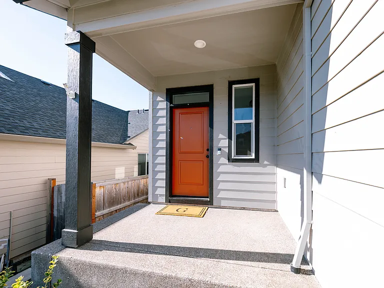 921 Pinebreak Dr — Photo 2