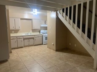 2810 N Chester Ave APT B, Bakersfield, CA 93308