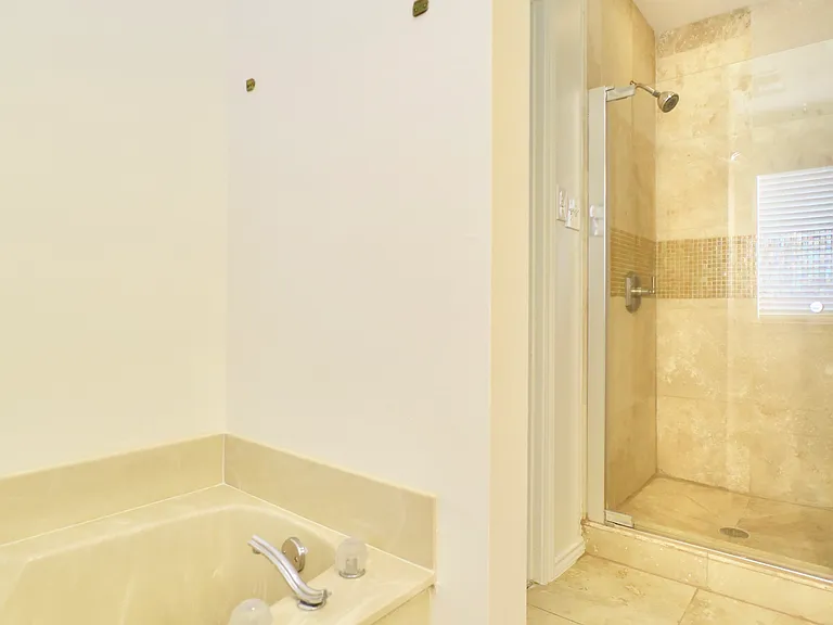407 Josephine St — Photo 19