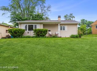 31 Ash St, Carpentersville, IL