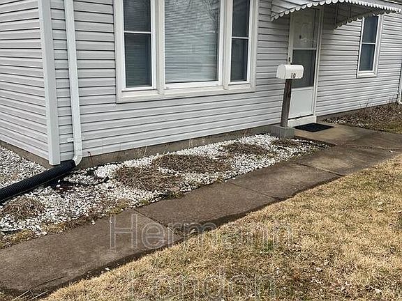 3rd image of 10 McNulty Dr