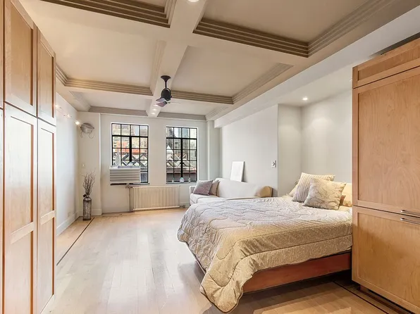 320 E 42nd St APT 1707, Manhattan, NY 10017