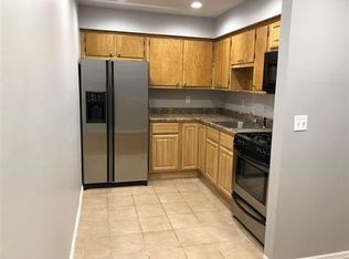 213 Park Ave #11, Hoboken, NJ 07030