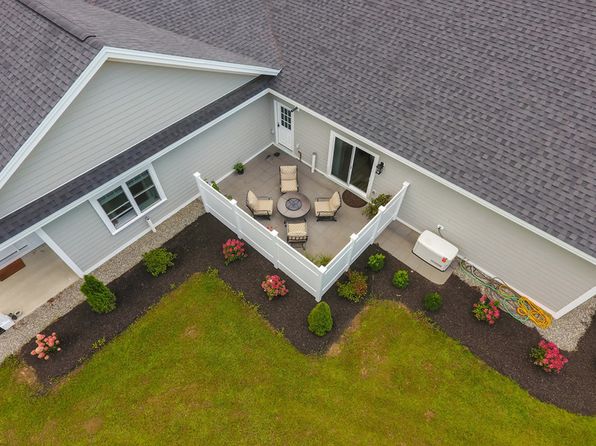 48 Patriots Way APT 404