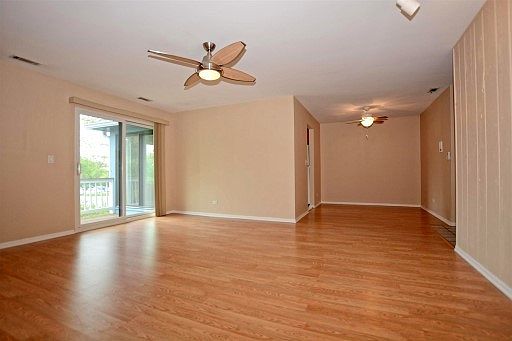 5th image of 570 Cumberland Trl APT C