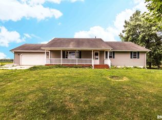 7205 S Trivoli Rd, Glasford, IL 61533