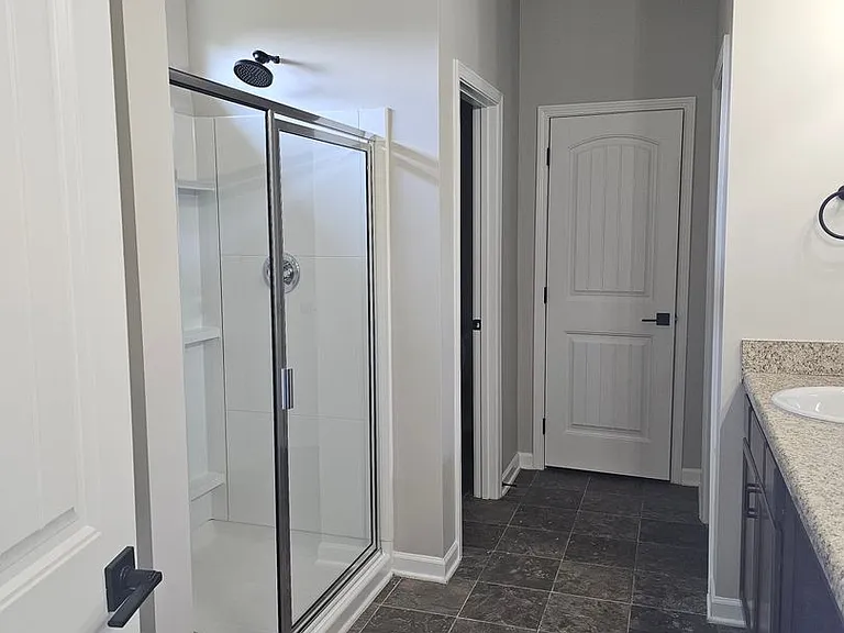 512 Lionheart Ln — Photo 11