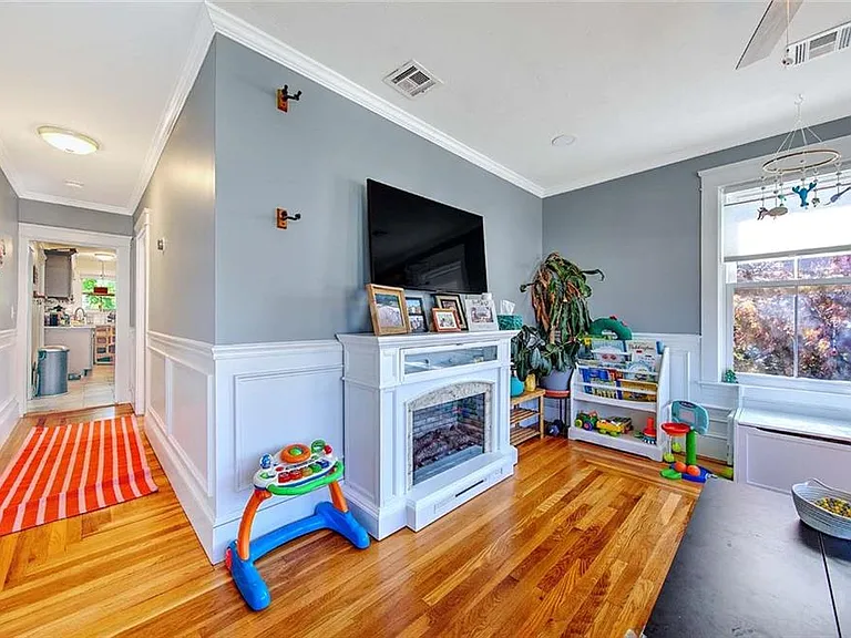 43 Trenton St #2 — Photo 9