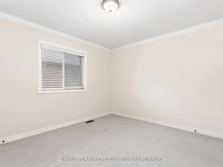 3 Prince William Way — Photo 24