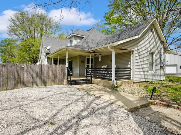 209 N Plum St, Fairland, IN 46126