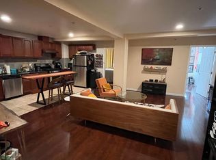 911 Arch St UNIT 302, Philadelphia, PA 19107