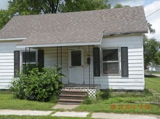 325 Pennsylvania Ave, Westville, IL 61883