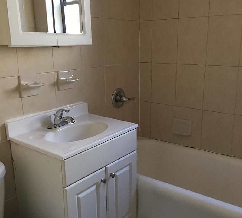2nd image of 1947 Ocean Ave APT F8