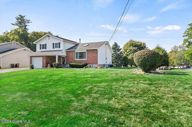 2nd image of 85 Fairlawn Drive