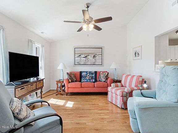 2nd image of 2900 Myrtle Street #11 Rosewood Village