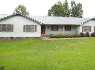 55 Mountain Dr, Jacksonville, AL 36265