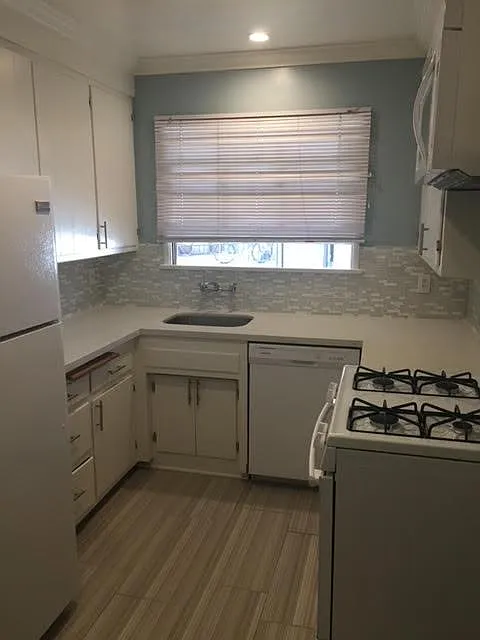 3 bed, 1200 sqft, $5,400 — Photo 4