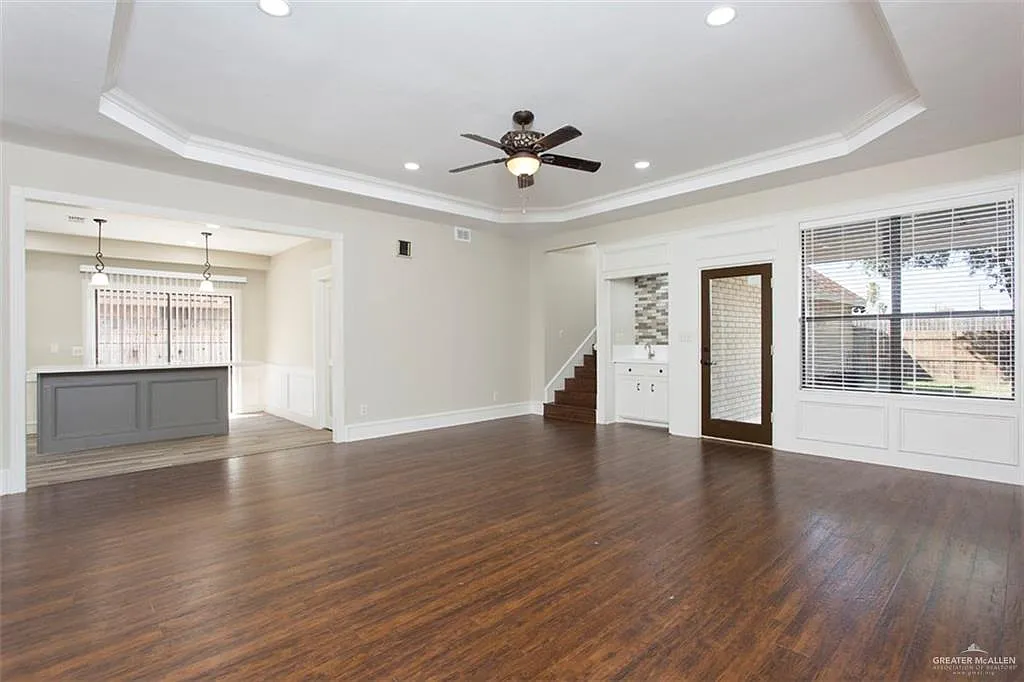 5 bed, 4.0 bath, 2665 sqft, $2,600 — Photo 4