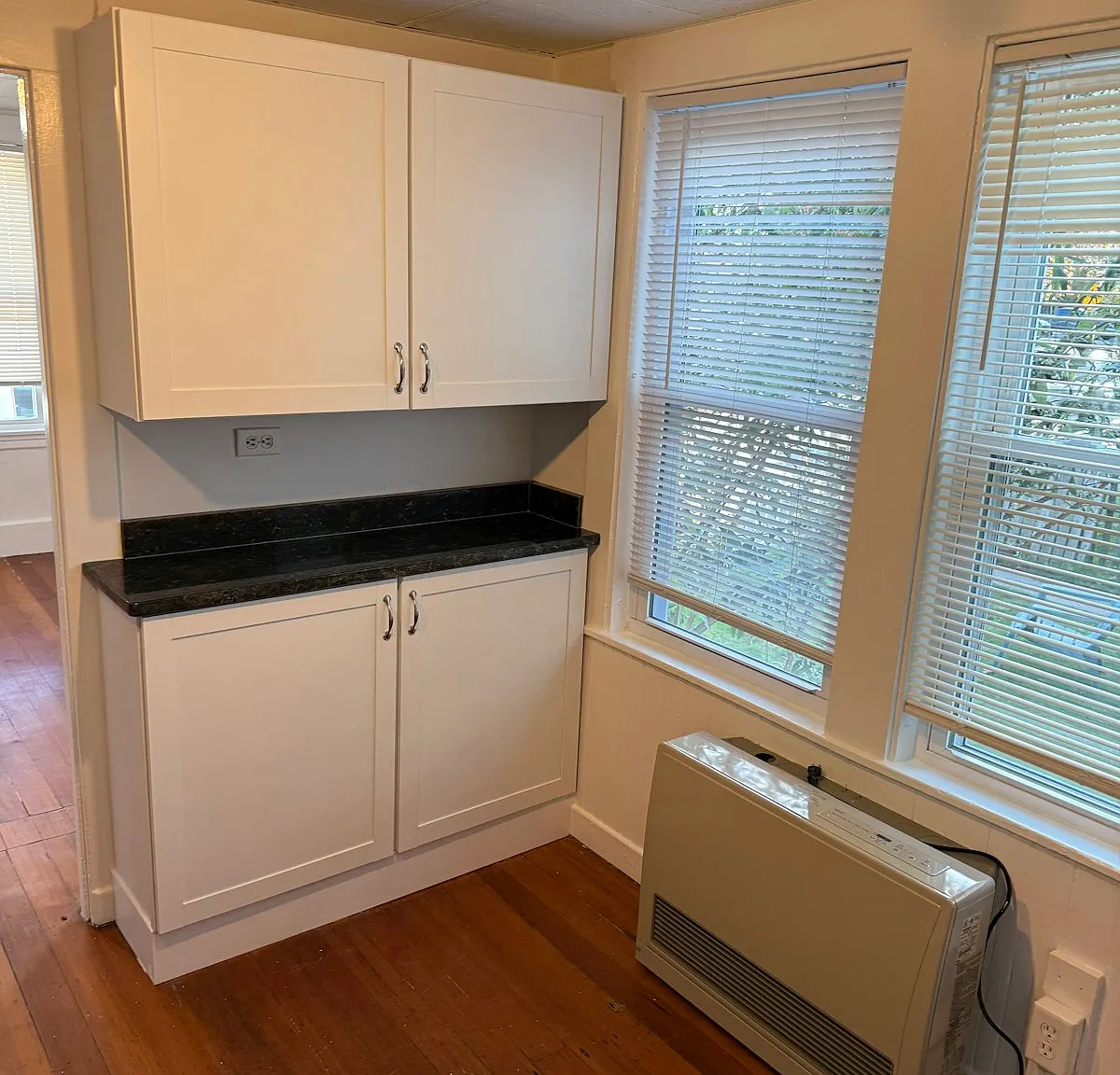 66 Friend Street, Unit 68 1st FLR left — Photo 1