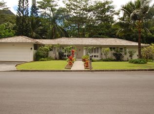 1224 Aloha Oe Dr, Kailua, HI 96734