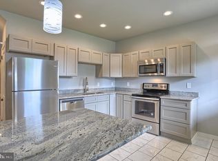 113 N 6th St, Frackville, PA 17931