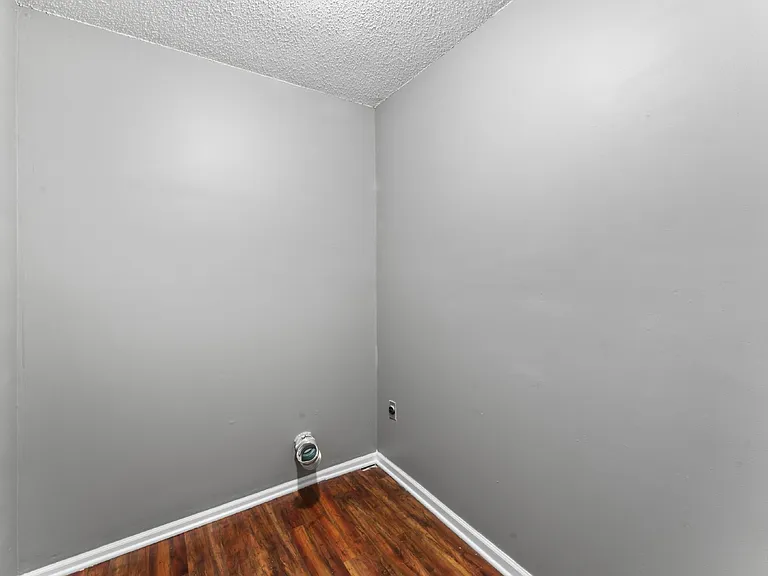 10500 W 57th St — Photo 24