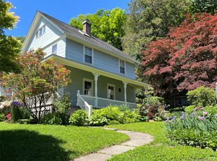 95 Edgemont Rd, Katonah, NY 10536