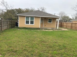 4706 2nd St, Bacliff, TX 77518