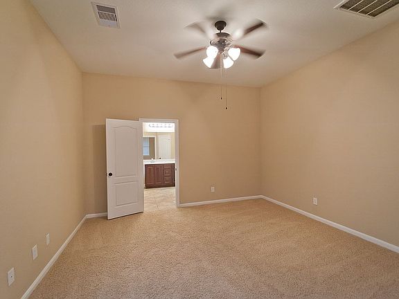5th image of 213 Lighthouse Bay Ln