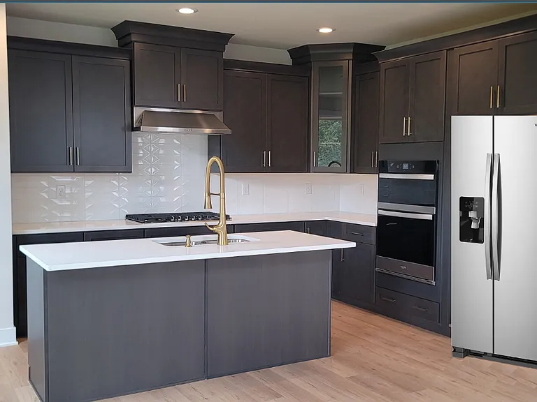 544 Anfield Rd #81 — Photo 1