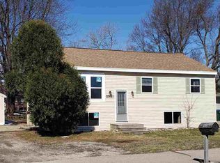 2521 N Lynndale Dr, Appleton, WI 54914