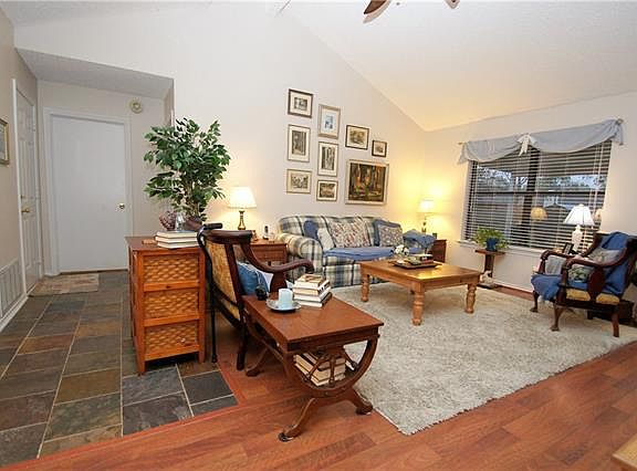 2nd image of 2505 Silvermeadow Ln
