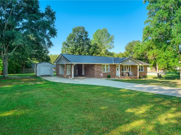 207 Ridgecrest Way, Williamston, SC 29697