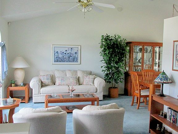 LIVING /DINING AREA