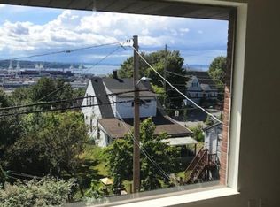 1215 S Plum St #1215, Seattle, WA 98144