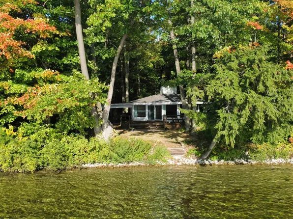 6599 Timberlake Dr, Elk Rapids, MI 49629