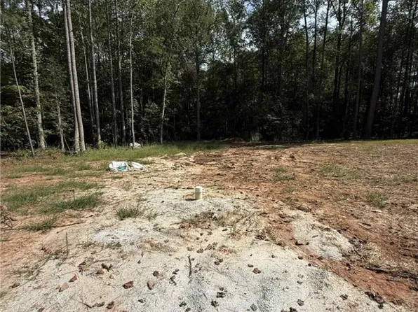 270 Colony Ln, West Union, SC 29696