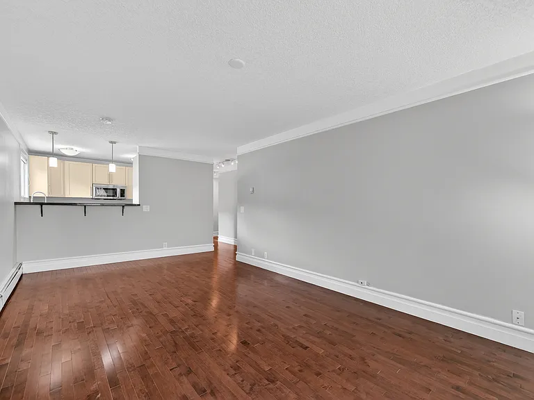 644 Meredith Rd NE #203 — Photo 13