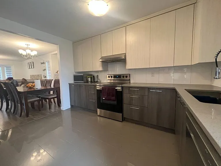 23422 Sandpiper Ave #UPPER — Photo 10