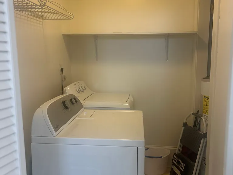 310 W Park Ave #A — Photo 21