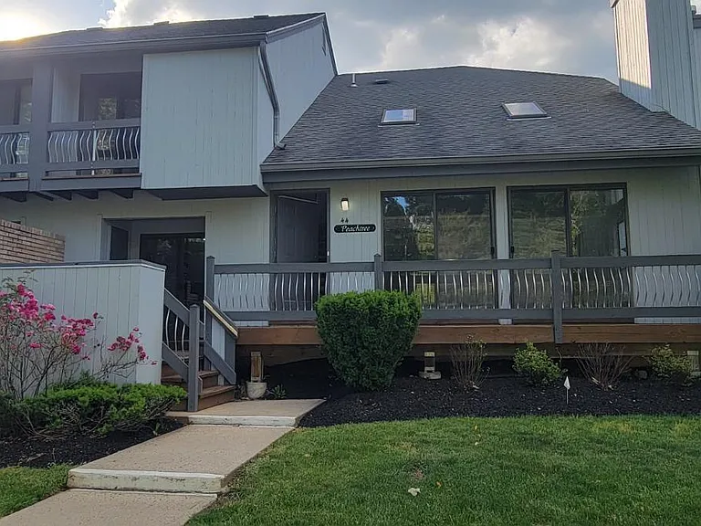44 Peachtree Ct — Photo 15