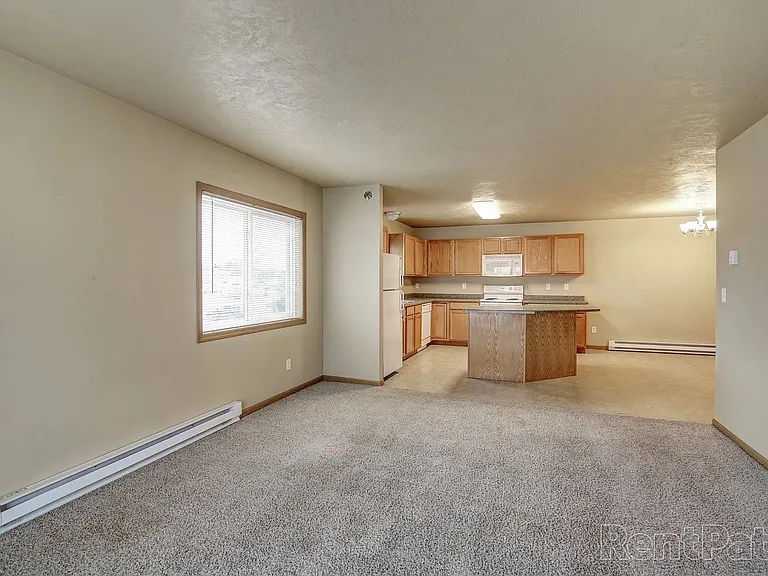 Hawk Pointe Apartments — Photo 6
