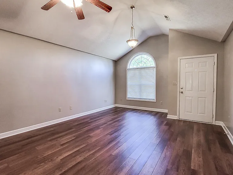 18901 Easter Ferry Rd — Photo 6