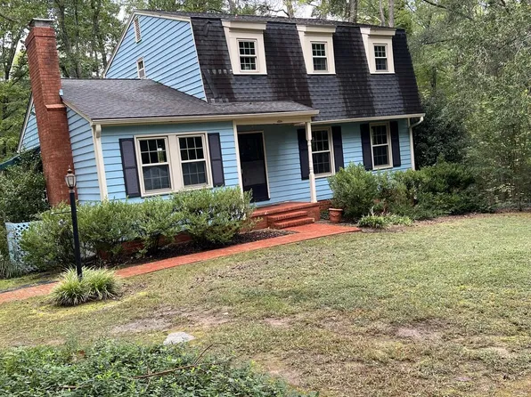 230 Canterbury Dr, Halifax, VA 24558