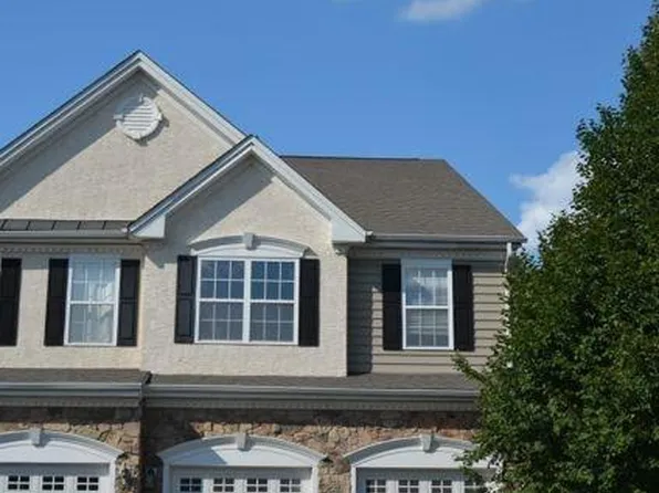 35 Wellington Rd, Newtown, PA 18940