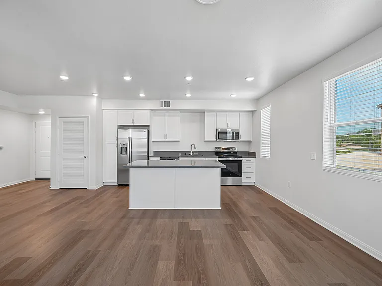 Gallery Park Apartments — Photo 51
