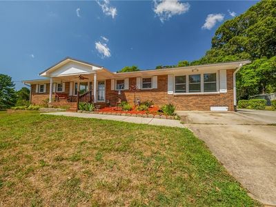 3902 Old Lexington Rd, Winston Salem, NC, 27107