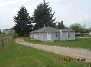 6451 Elizabeth Lake Rd, Waterford, MI 48327
