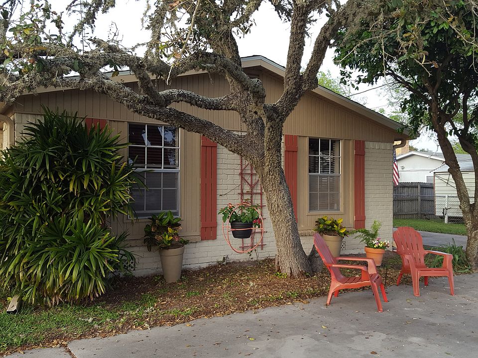 1st image of 804 E Orleans St